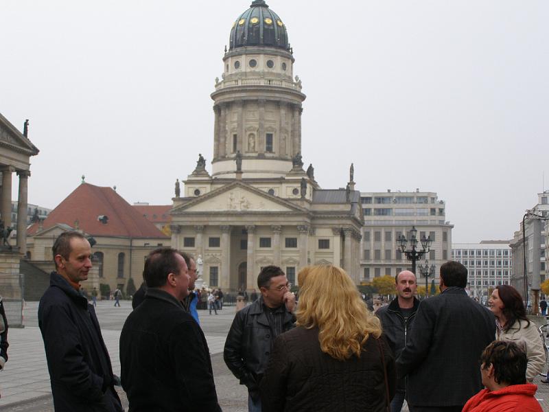 33_Franzosen_dom.JPG - Einer der schönsten Plätze in berlin: der gendarmenmarkt (hier der Französische Dom).