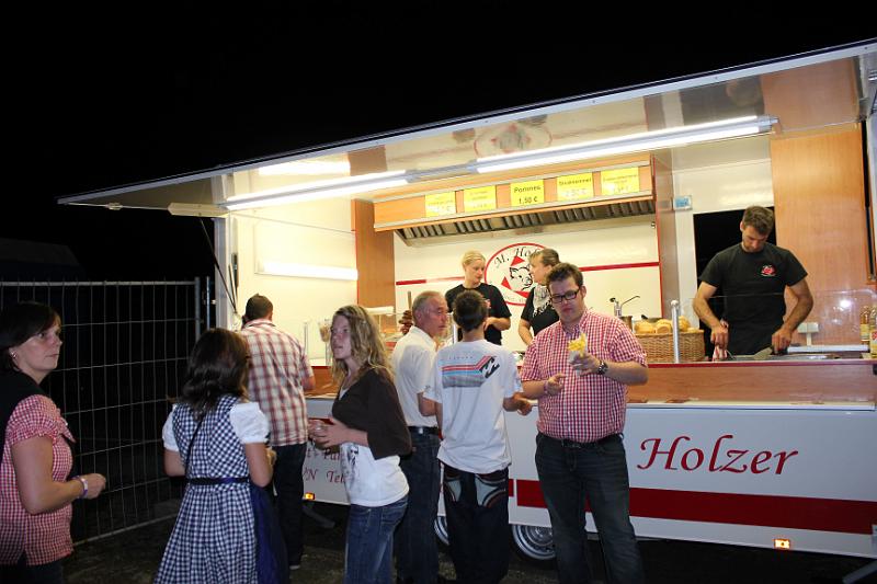 A_KLJB_06.JPG - Die Metzgerei Holzer kümmerte sich um das leibliche Wohl.