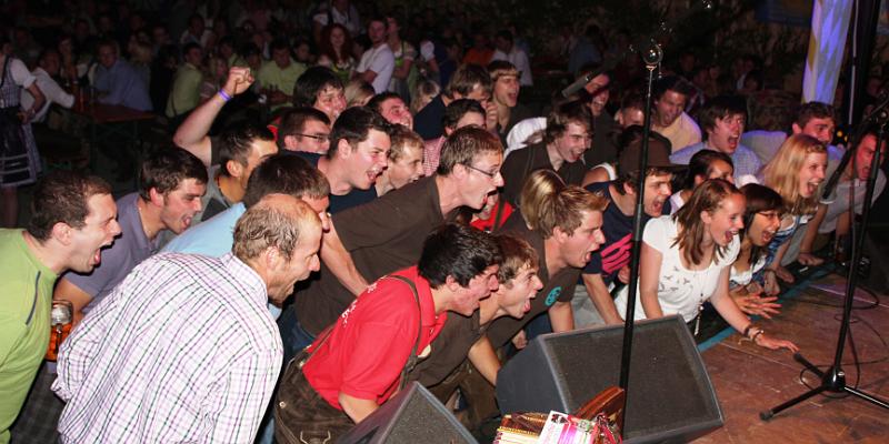 A_KLJB_24.JPG - Sie hatten die besten Stimmbänder: über 100 dB(A) verhalfen den irchenriethern zum Sieg beim Schrei-Wettbewerb (was es so alles gibt auf dieser Welt?!)